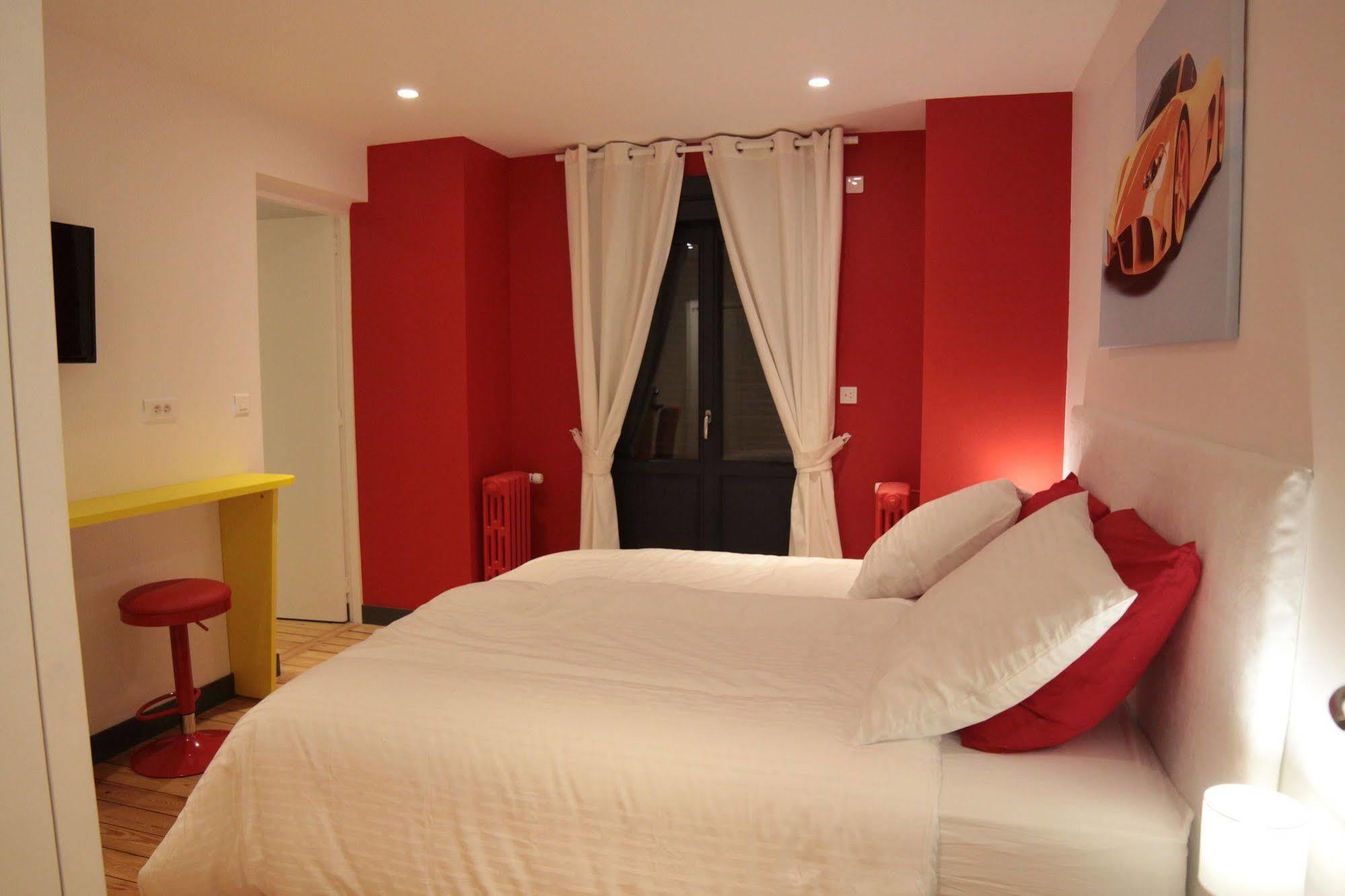 Le Paddock Bed & Breakfast เฟก็องป์ ภายนอก รูปภาพ