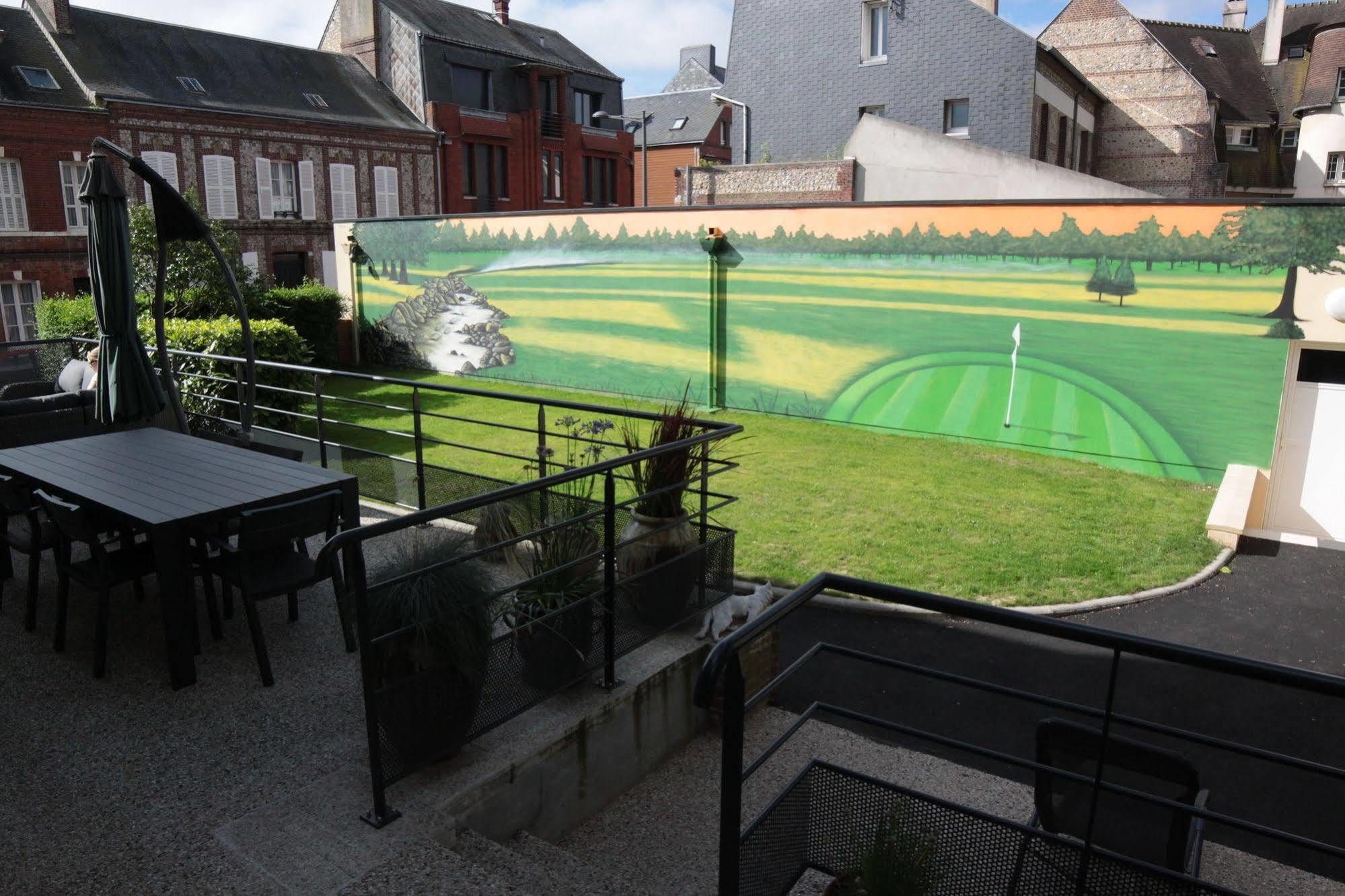 Le Paddock Bed & Breakfast เฟก็องป์ ภายนอก รูปภาพ